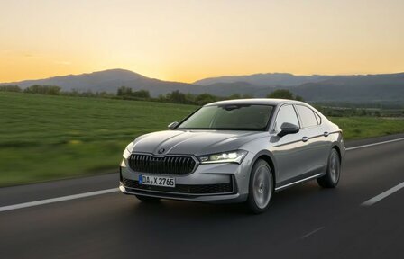 &quot;OPRUIMING&quot; Vervangende versterkte voorveren set MAD HV-173208, Skoda Superb IV (NZ3, NZ5) | 2023-heden