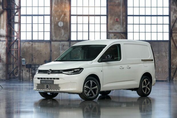 Vervangende versterkte voorveren set MAD HV-196328, Volkswagen Caddy Maxi SK (N) | 2020-2023