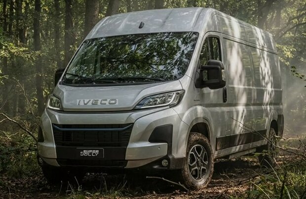 Vervangende versterkte voorveren set MAD HV-138158, Iveco eSuperJolly | 2025-heden